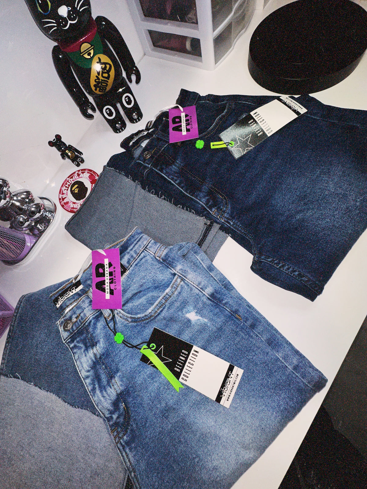 VIBRANT JEANS #2